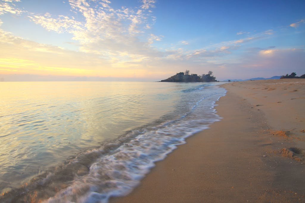 7 Best Beaches in St. Elizabeth, Jamaica To Visit