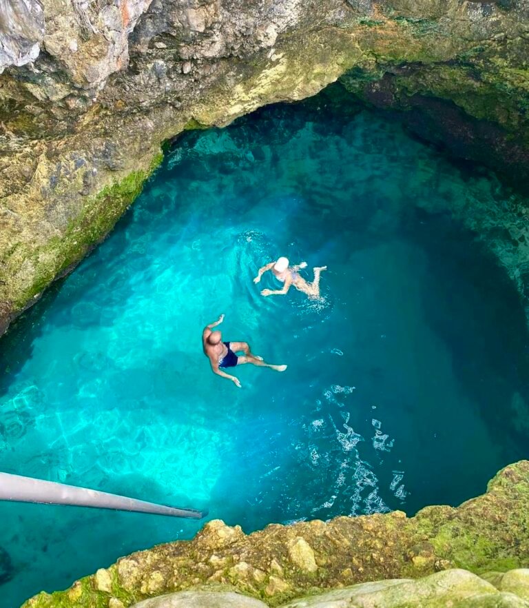 Blue Hole Mineral Spring in Jamaica